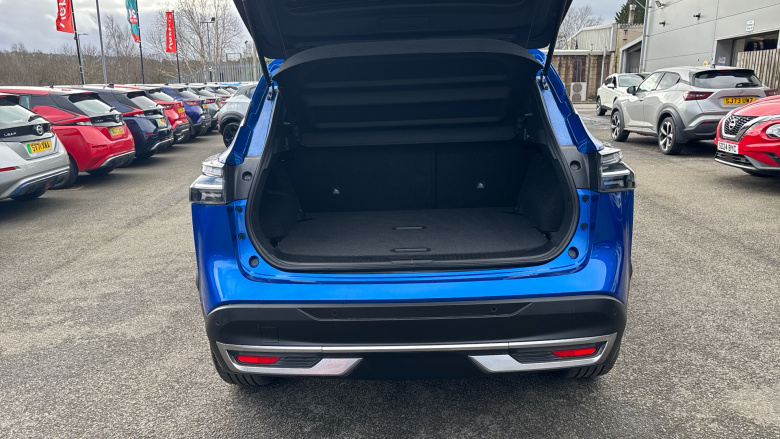 Nissan Qashqai 1.3 DiG-T MH N-Connecta 5dr Petrol Hatchback